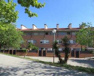 Vista exterior de Garatge en venda en Cerdanyola del Vallès