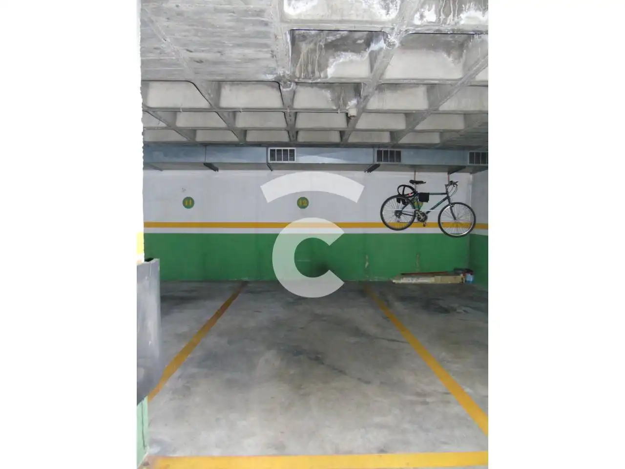 Parkplatz zur Miete in Carretera Roda, imagen 2