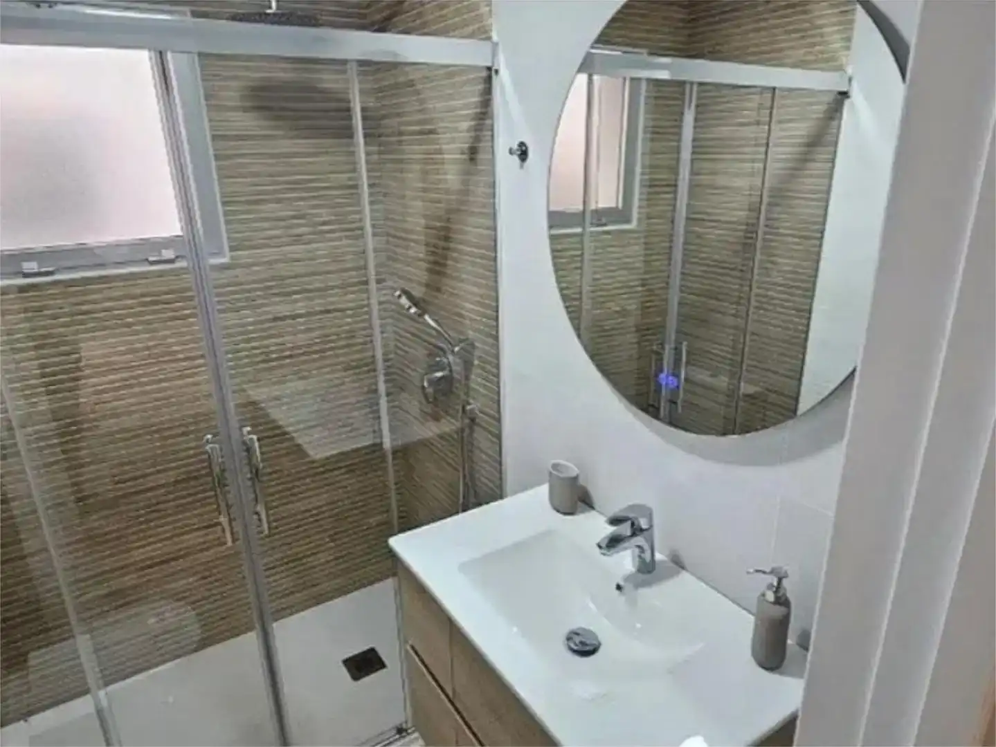 Badezimmer von Wohnung zur Miete in Málaga Capital mit Klimaanlage