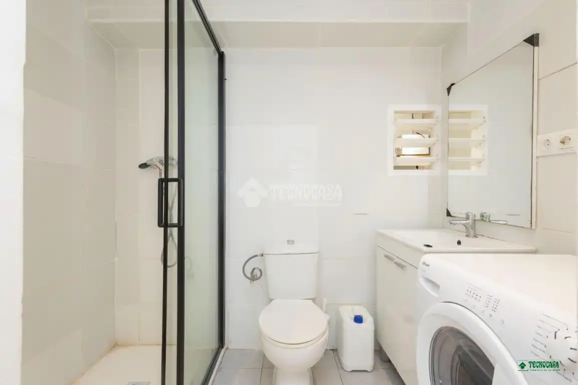 Baño de Piso en venta en Almería