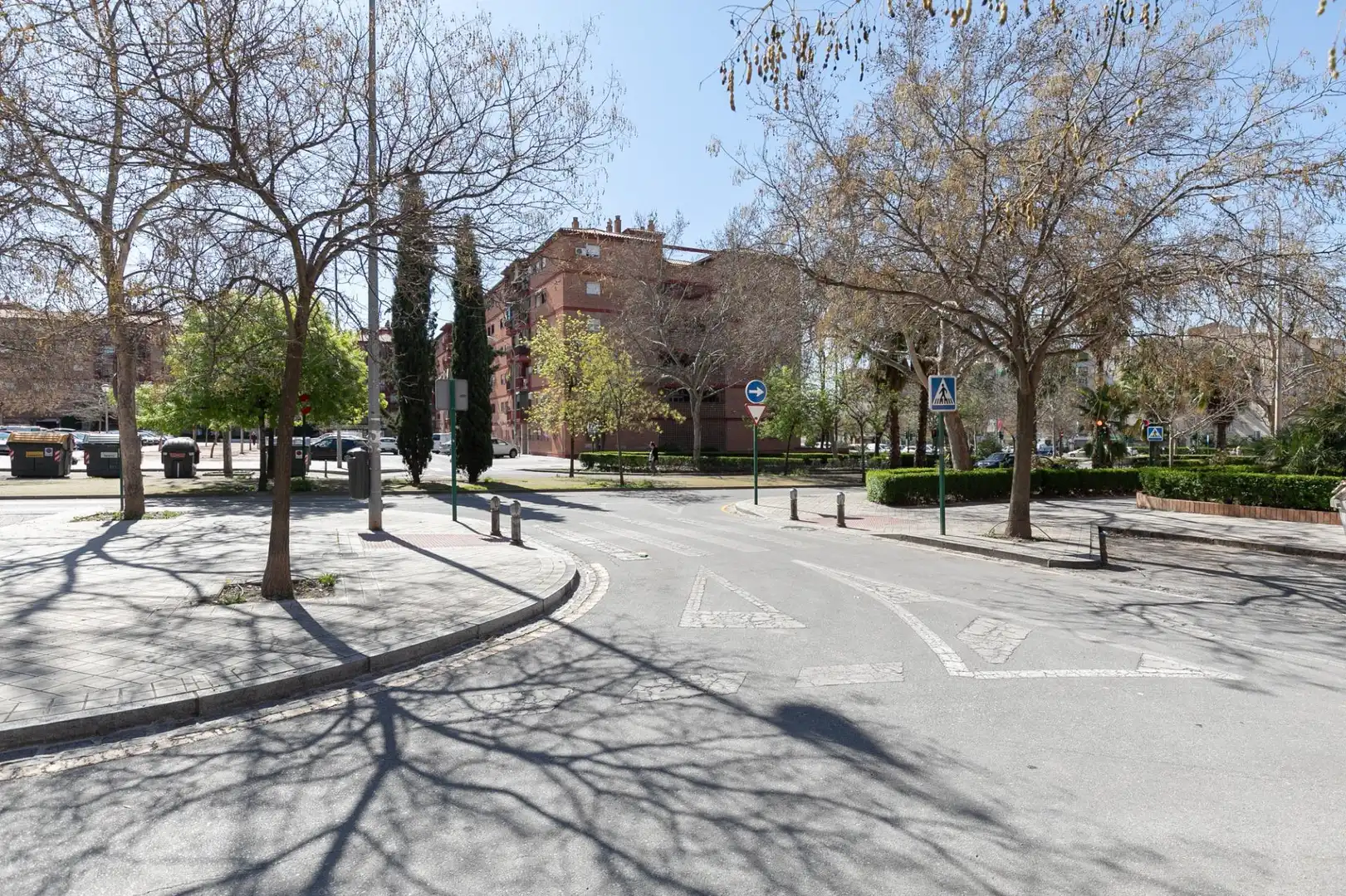 Vista exterior de Piso en venta en Granada con Aire acondicionado y Terraza