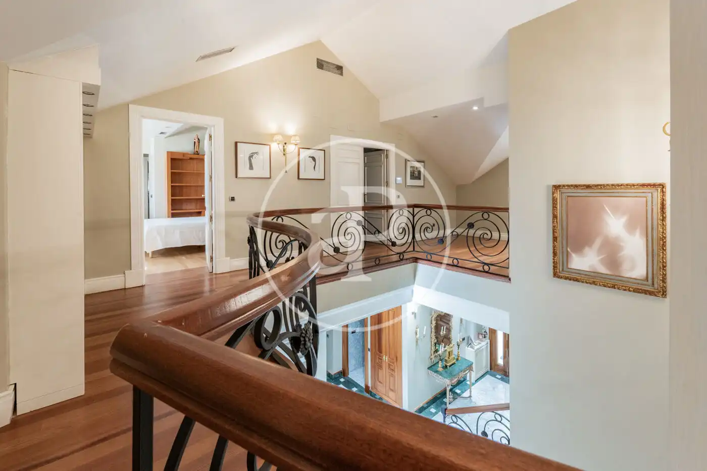 Houses for sale in Madrid  with Air Conditioner, Heating and Private garden