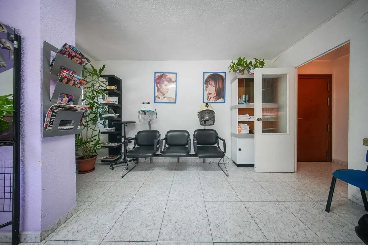 Ground floor for sale in Madrid  with Heating