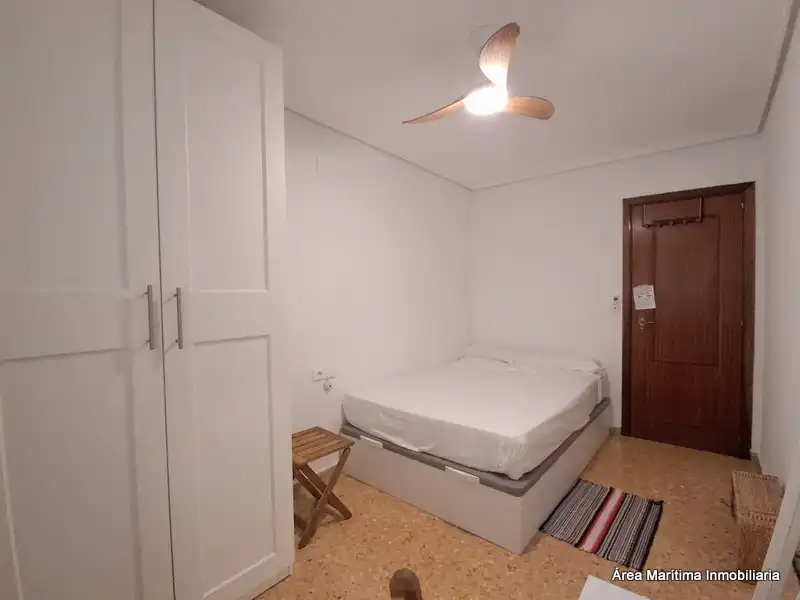 Bedroom of Flat for rent in Valencia  with Air Conditioner, Heating and Furnished