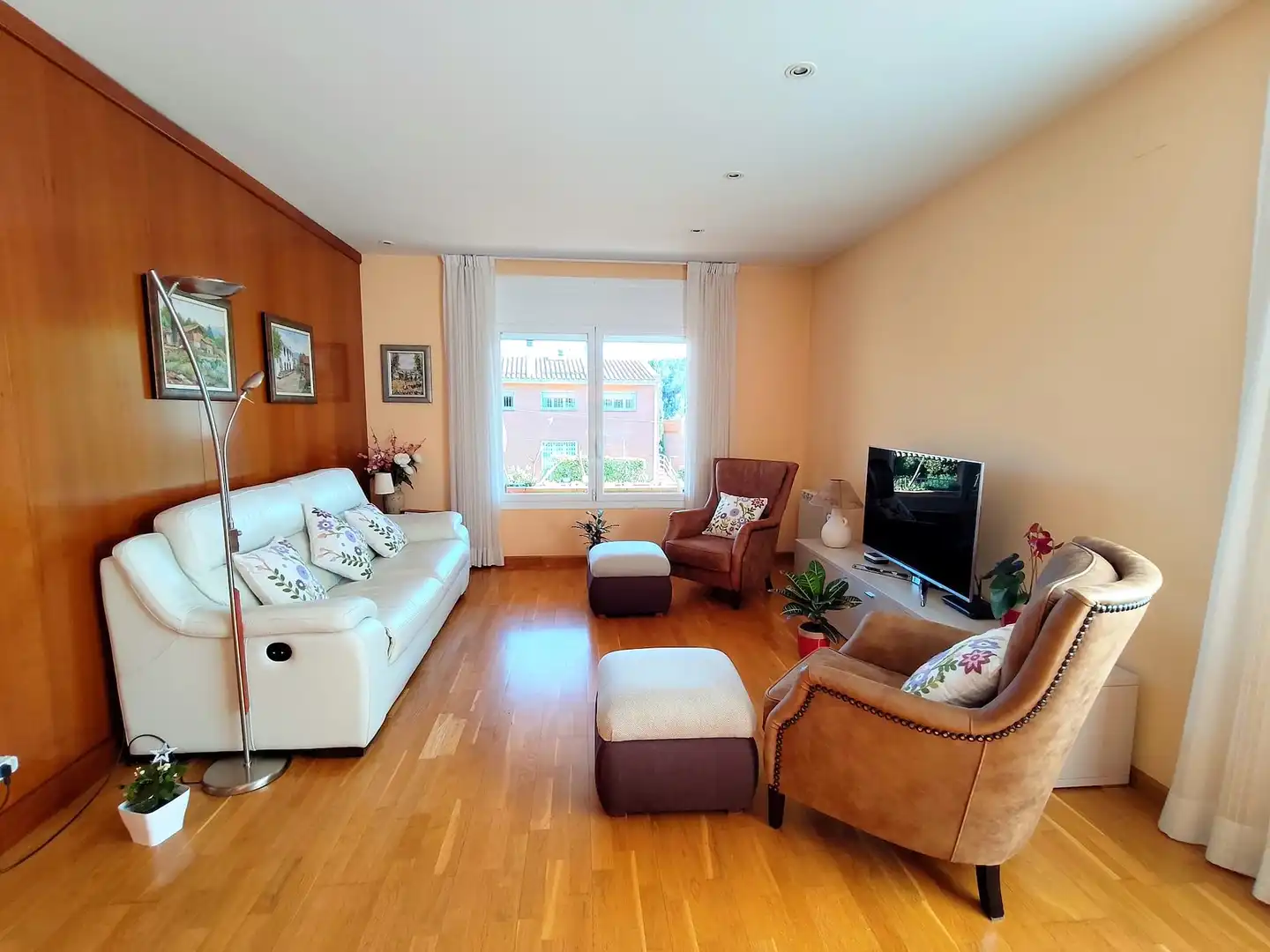 Sala d'estar de Casa o xalet en venda en La Palma de Cervelló amb Aire condicionat, Calefacció i Terrassa