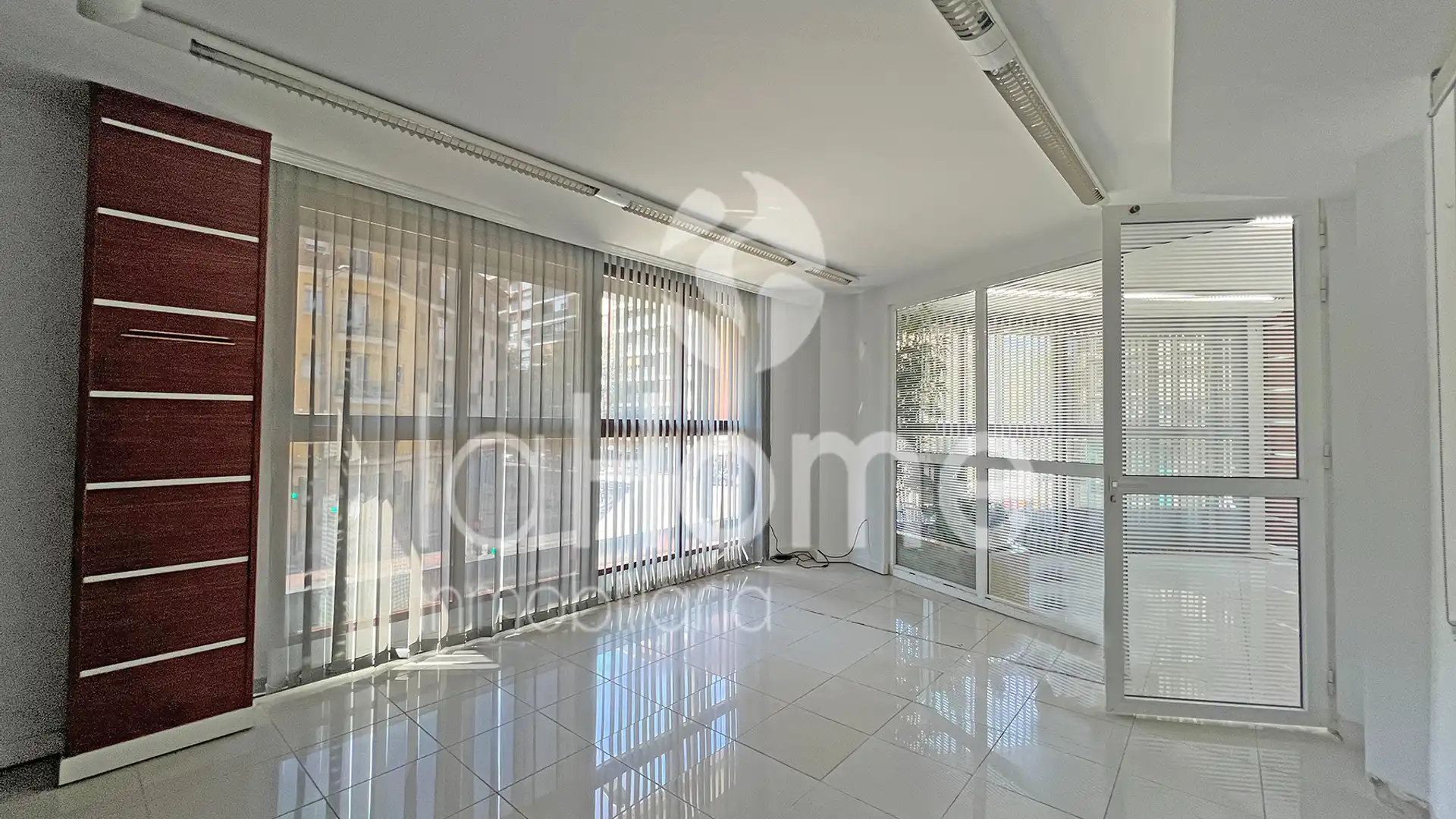 Local en venta en  Valencia Capital con Aire acondicionado