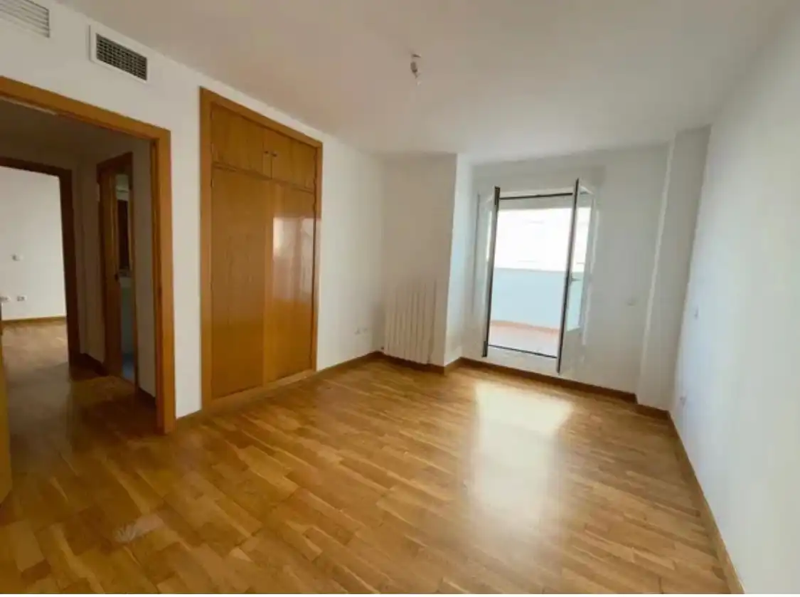Dormitori de Casa o xalet en venda en Badajoz amb Aire condicionat, Jardí privat i Terrassa