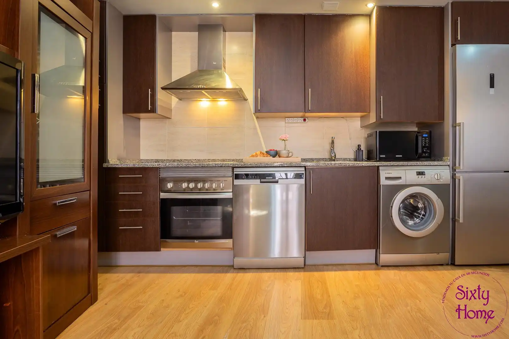 Kitchen of Flat for sale in Zaragoza  with Heating, Parquet flooring and Furnished
