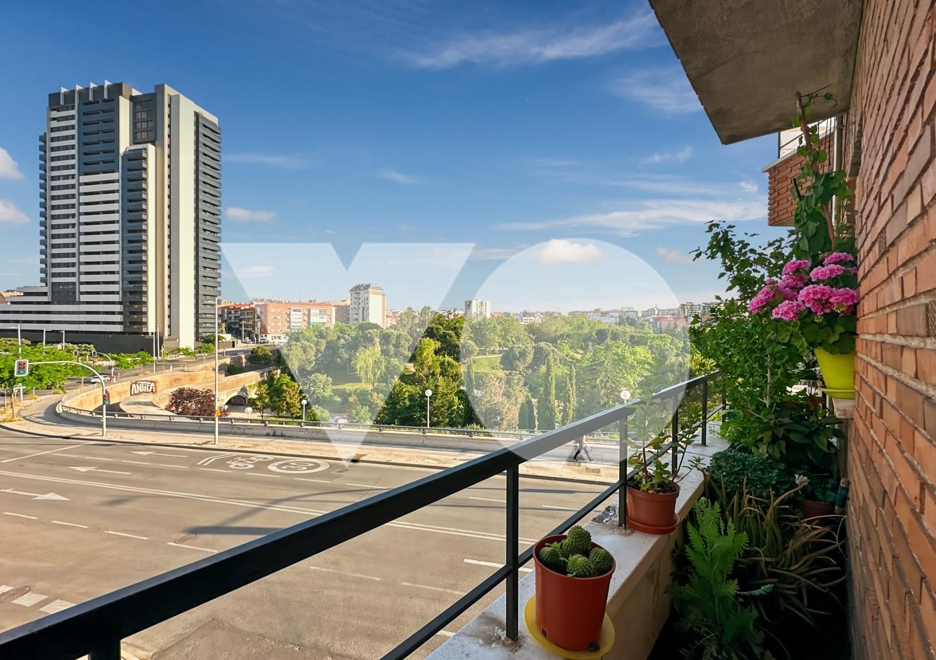 Flat for sale in Aligustre, Valdeacederas, Tetuán