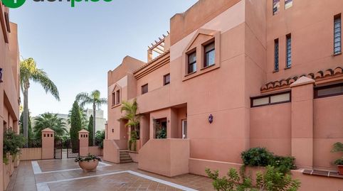Foto 5 de Casa adosada en venta en Calle Rector Juan de Dios Lopez, Playa de Granada, Motril