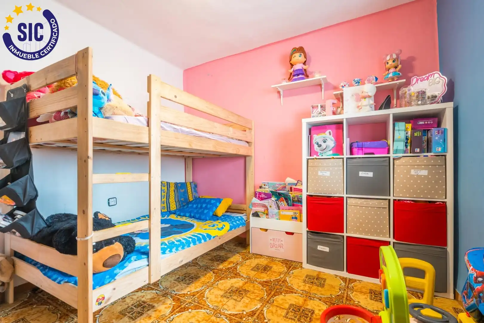 Habitación de Piso en venta en Valencia con Aire acondicionado y Calefacción