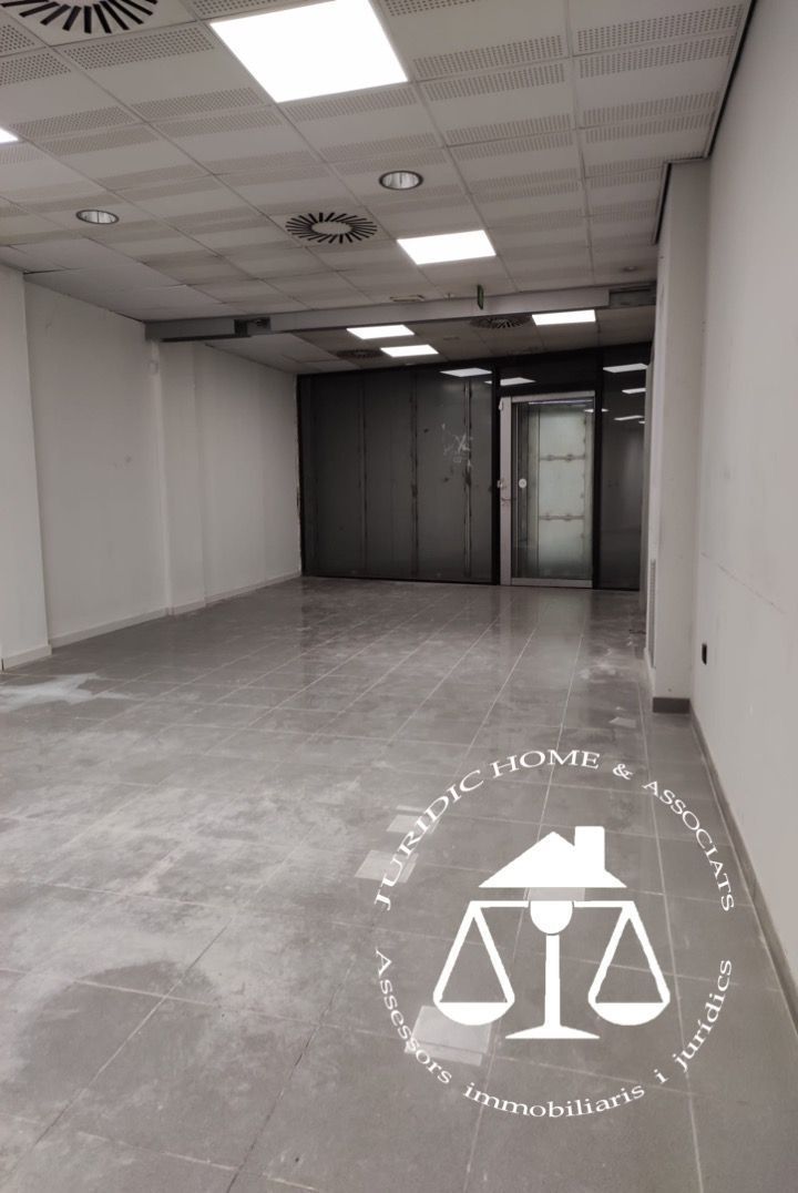 Premises for sale in La Verneda i la Pau