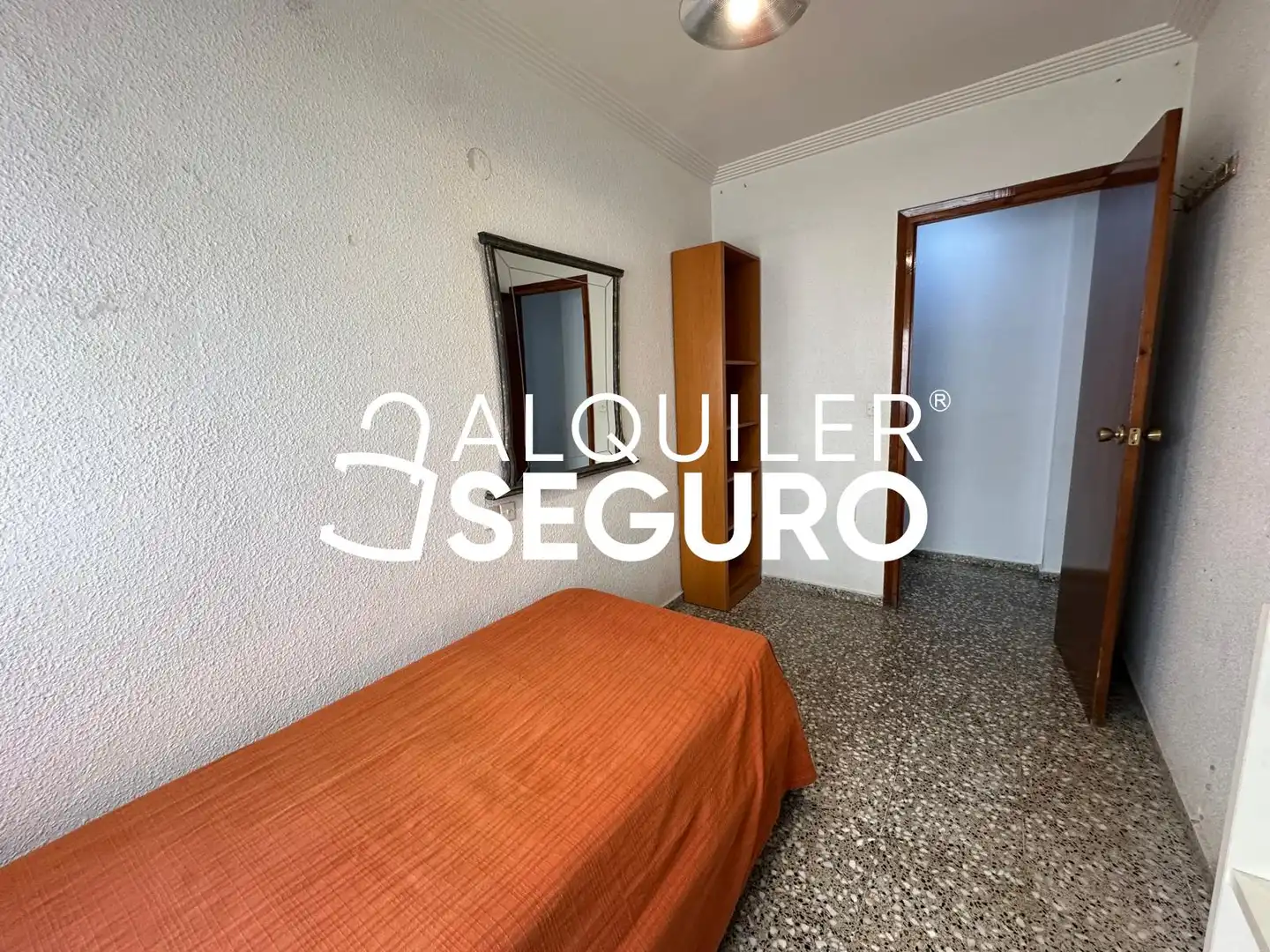 Habitación de Piso de alquiler en Aldaia con Terraza y Amueblado