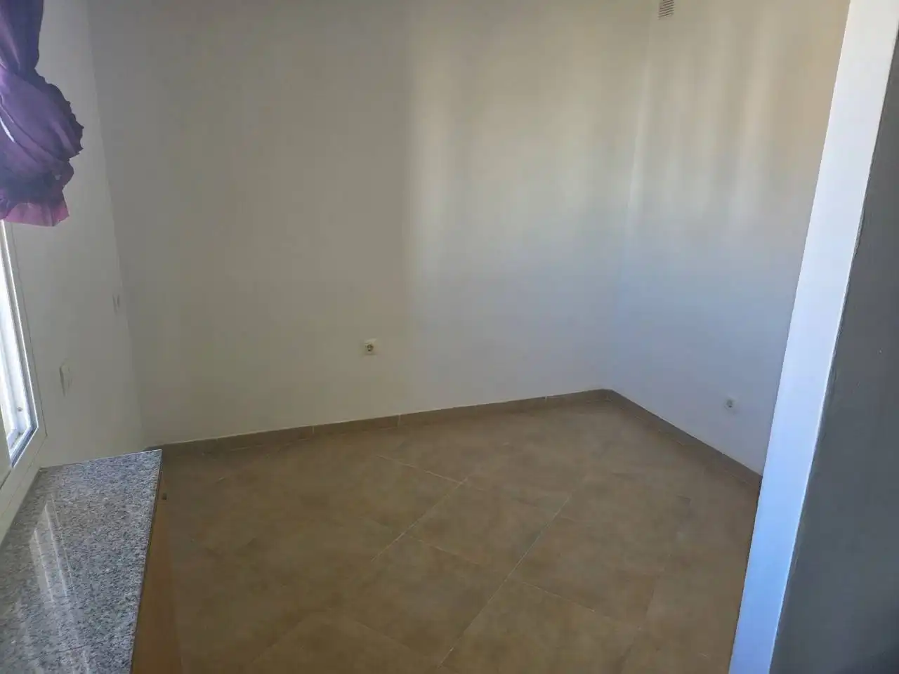 Schlafzimmer von Büro zum Verkauf in El Vendrell mit Alarm