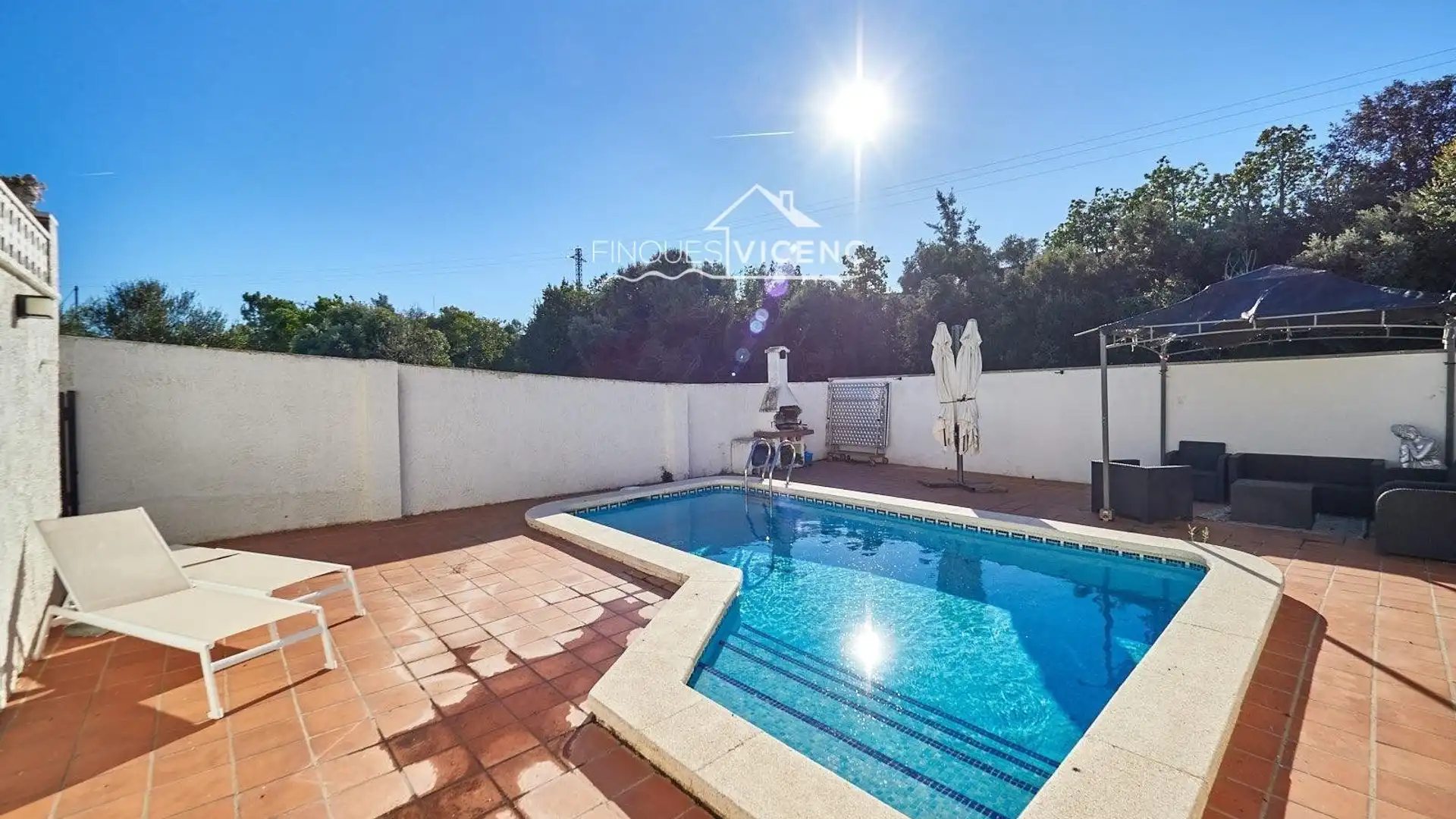 Piscina de Casa adosada en venda en Albinyana amb Aire condicionat, Terrassa i Traster