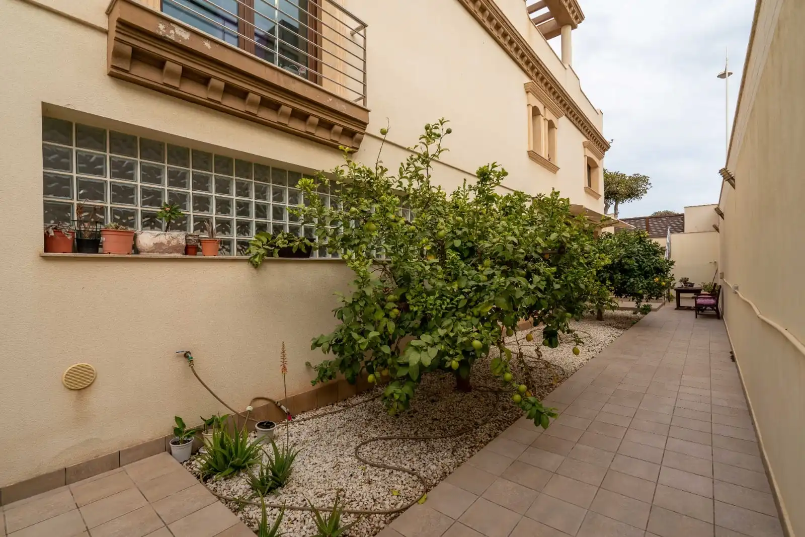 Terraza de Casa o chalet en venta en Almería con Aire acondicionado, Calefacción y Jardín privado