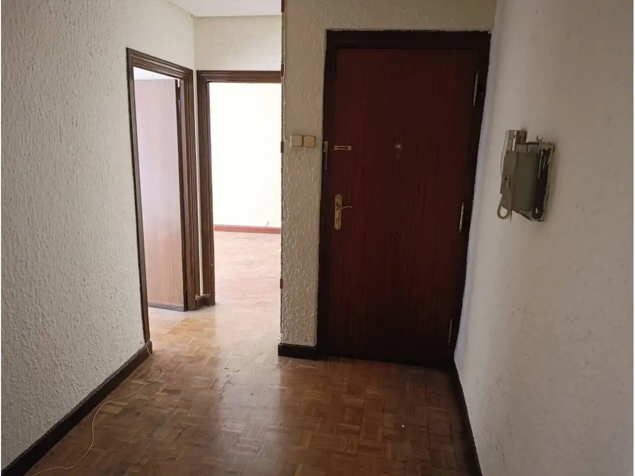 Piso en venta en León Capital  con Calefacción, Terraza y Trastero