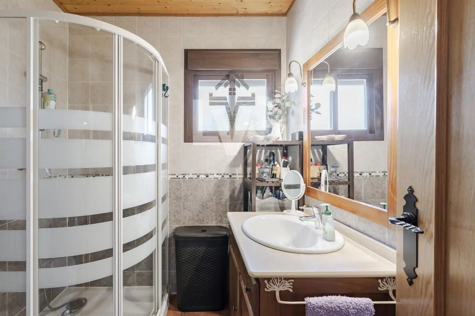 Badezimmer von Haus oder Chalet zum Verkauf in Valdetorres de Jarama mit Klimaanlage, Heizung und Privatgarten
