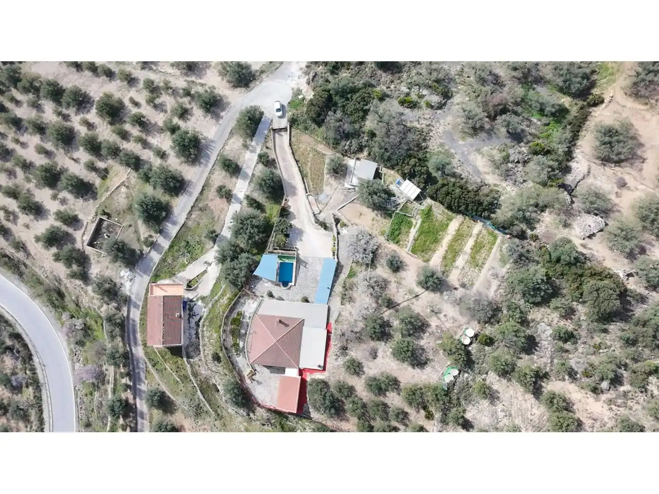 Finca rústica en venta en Alcaucín con Terraza y Piscina