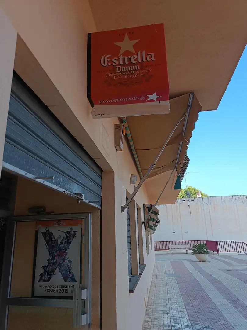 Vista exterior de Local en venta en Jijona / Xixona con Aire acondicionado