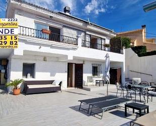 Vista exterior de Casa o xalet en venda en Cartagena amb Aire condicionat, Terrassa i Piscina