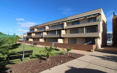 Außenansicht von Wohnung zum verkauf in San Antonio de Benagéber mit Klimaanlage, Terrasse und Schwimmbad