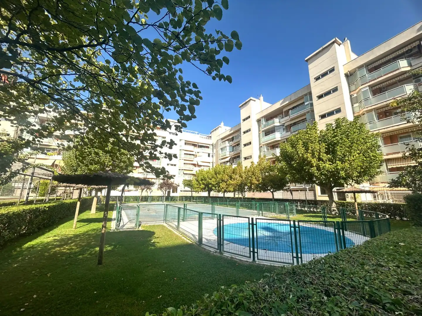 Appartement avec piscine à vendre à Laguna Park