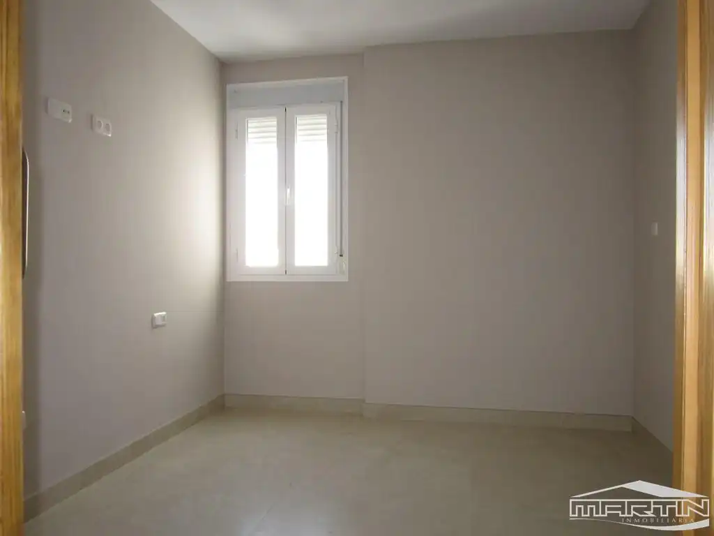 Dormitori de Dúplex en venda en Lucena amb Aire condicionat i Terrassa