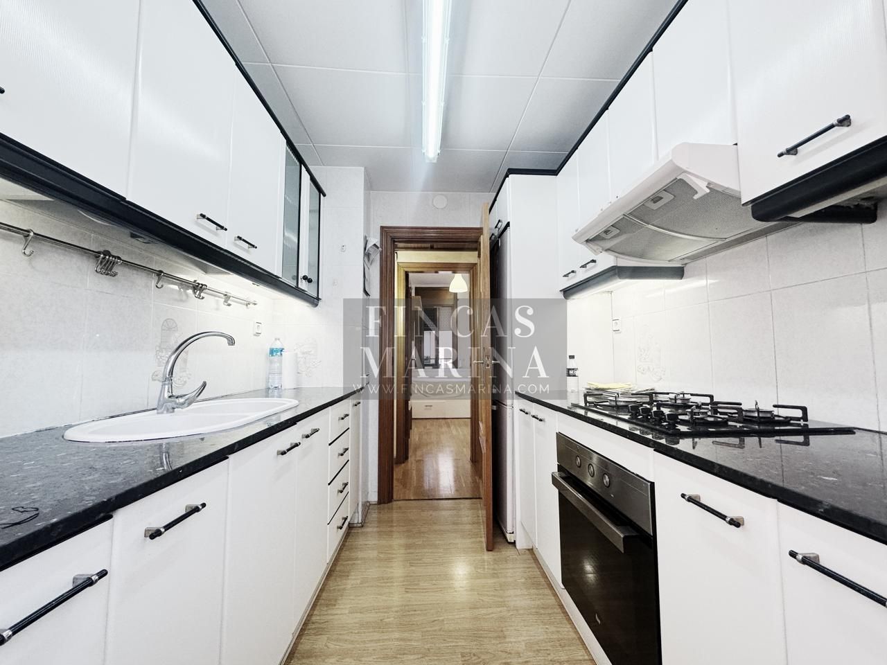 Flat for sale in Carrer de la Pau, Passeig Maragall