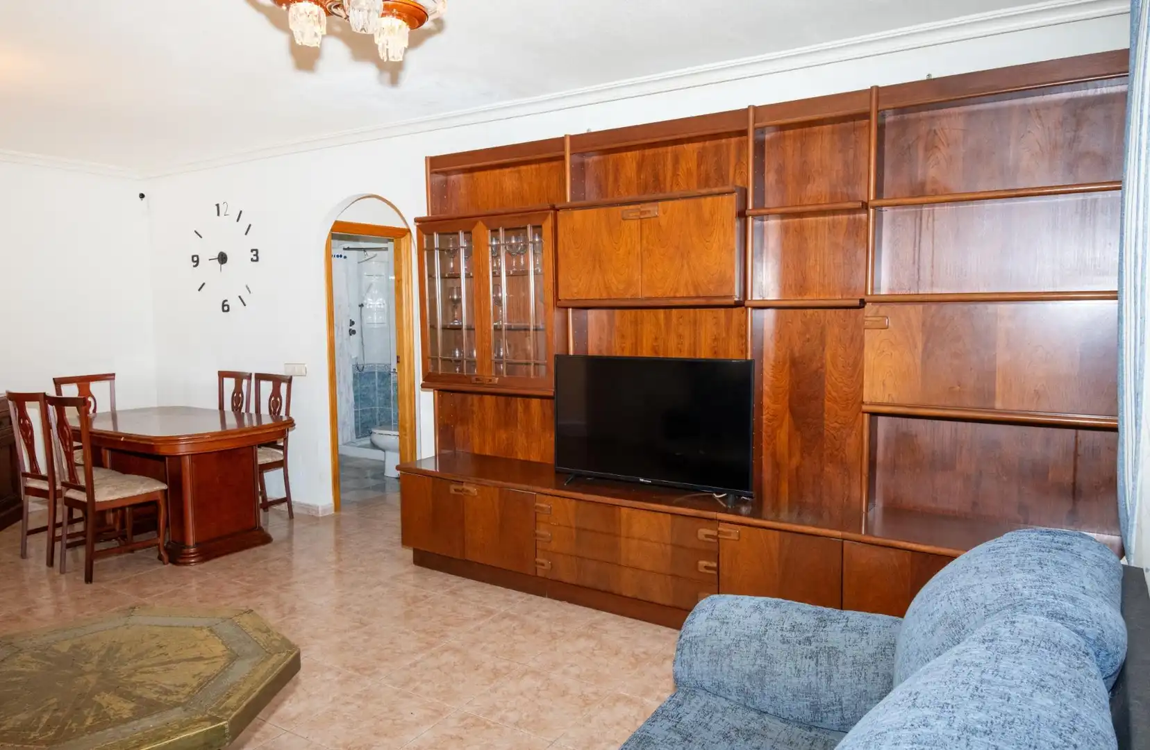 Sala de estar de Casa adosada en venta en Torrevieja con Aire acondicionado, Calefacción y Jardín privado