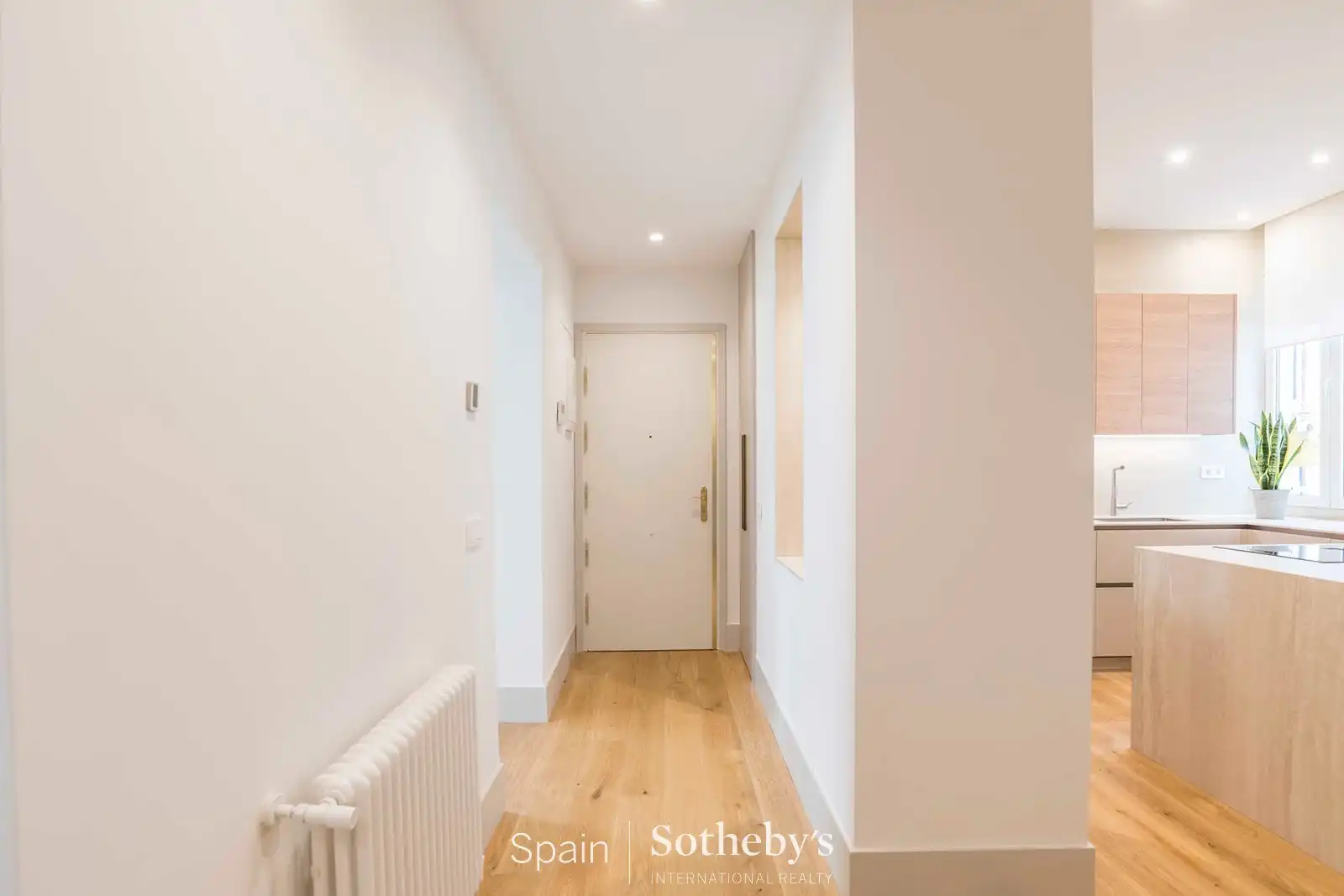 Apartments for sale in Madrid  with Air Conditioner and Heating