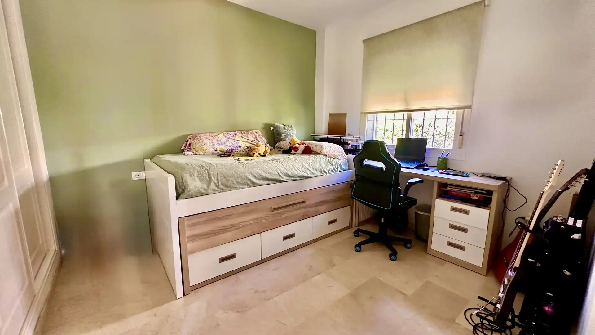 Bedroom of Flat for sale in Estepona  with Air Conditioner and Swimming Pool