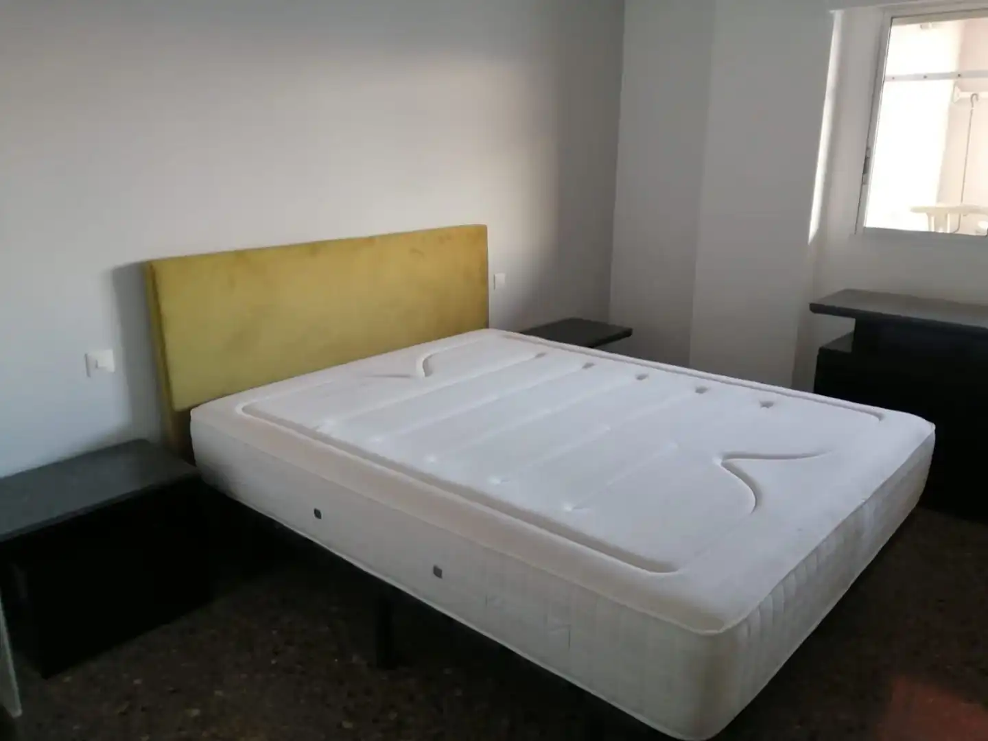Habitación de Apartamento de alquiler en Cullera con Terraza, Amueblado y Horno