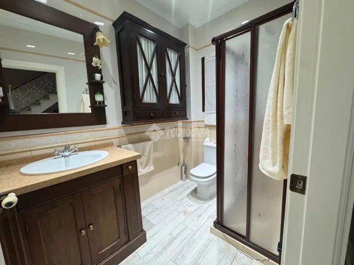 Casa adosada en venta en Calle Dr. Manuel E. Patarroyo, Osuna