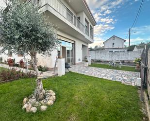 Jardí de Casa o xalet en venda en O Carballiño   amb Calefacció, Jardí privat i Parquet