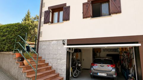 MAGNIFICA VILLA PAREADA CON JARDIN EN ASTEASU DE RECIENTE CONSTRUCCION, imagen 4
