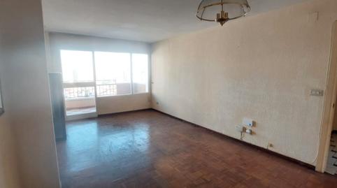 Foto 3 de Pis en venda a Calle Júcar, Los Guindos - Parque Mediterráneo - Santa Paula, Málaga