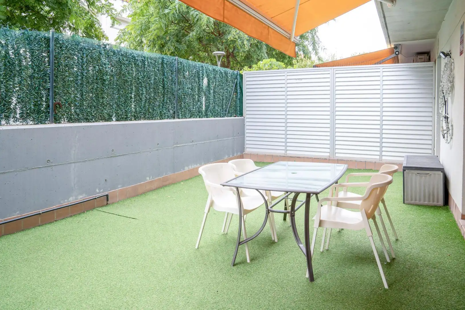 Terraza de Planta baja en venta en Montgat con Aire acondicionado, Calefacción y Jardín privado