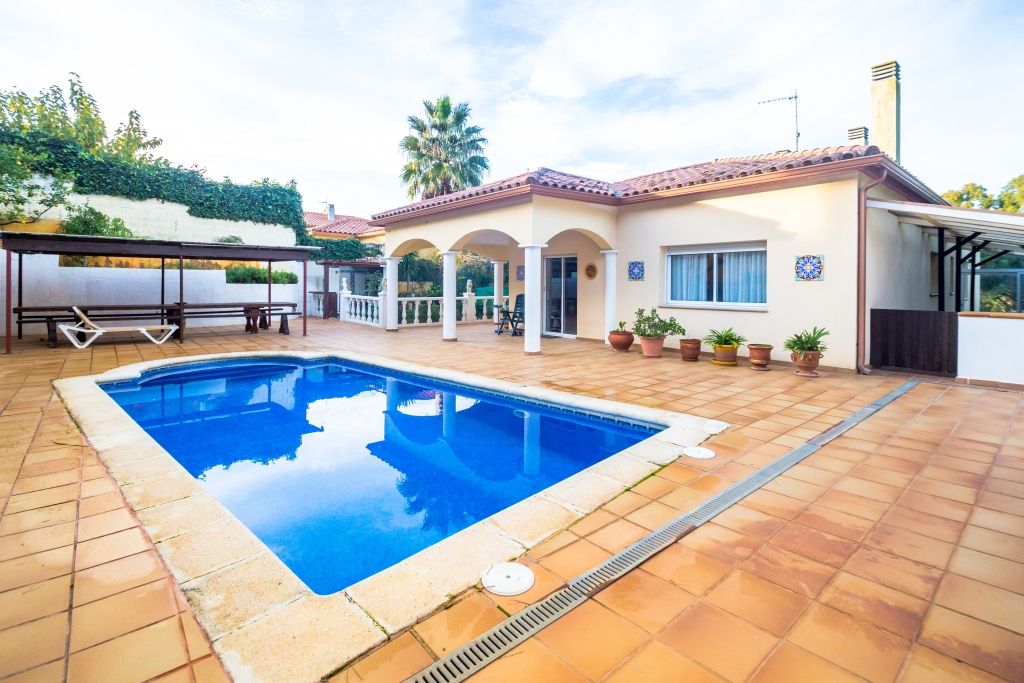 Piscina de Casa o xalet en venda en Castell-Platja d'Aro amb Calefacció, Jardí privat i Piscina