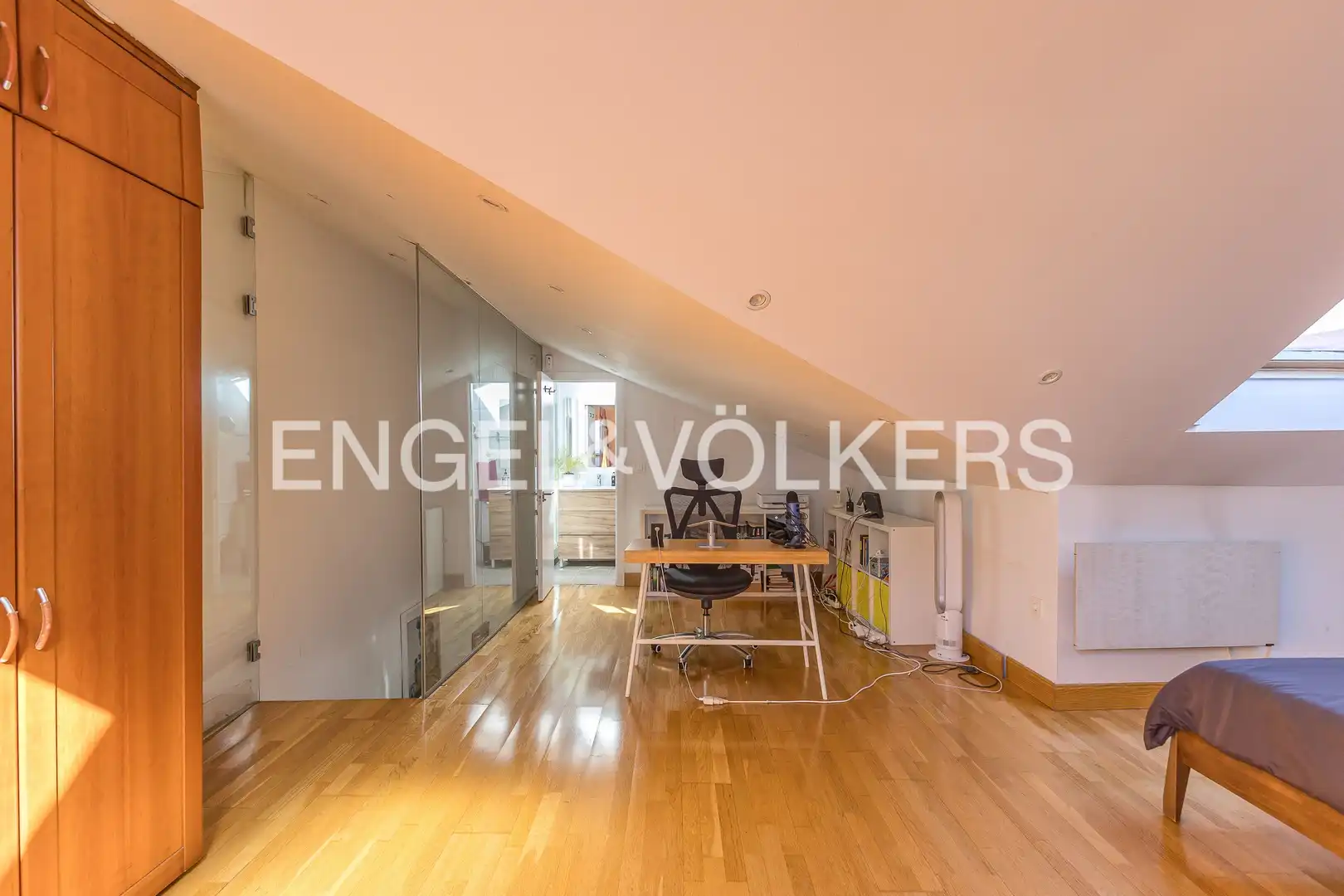 Flat for sale in Madrid  with Air Conditioner, Heating and Terrace