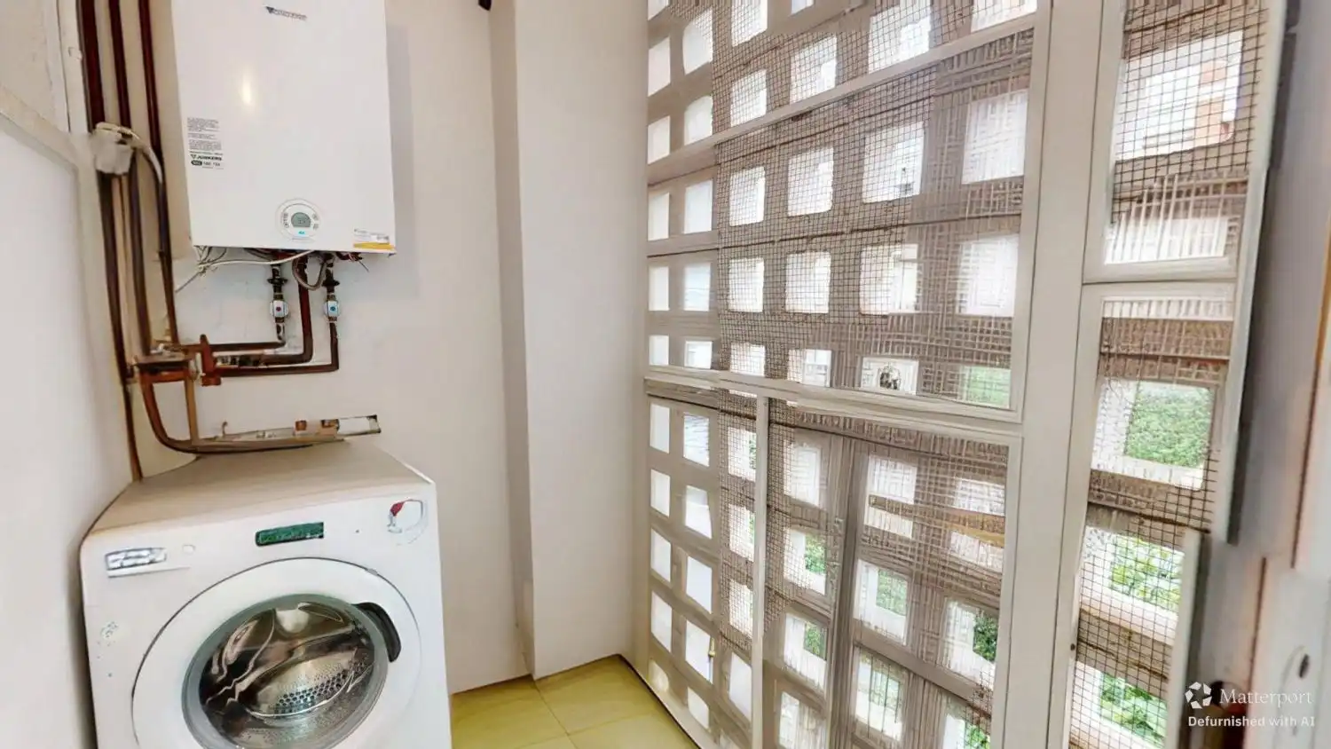 Flat for sale in Sevilla  with Air Conditioner, Heating and Terrace