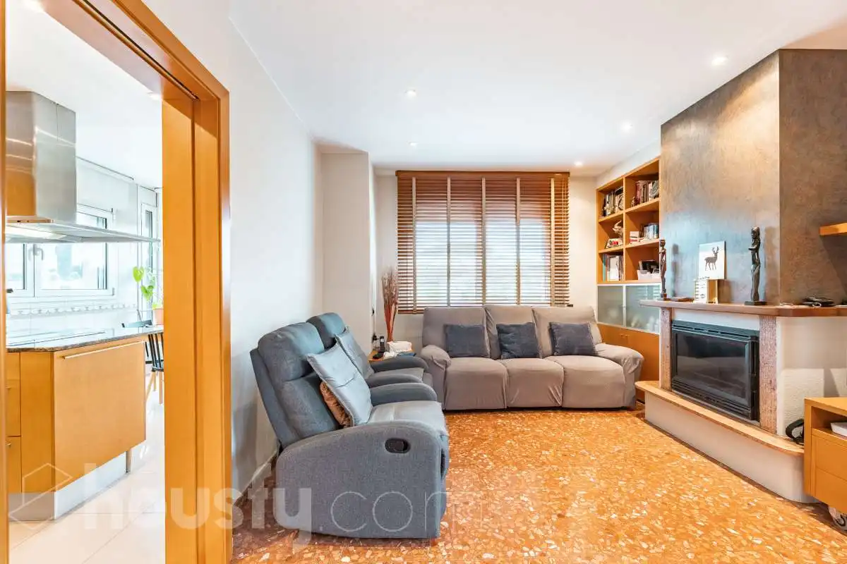 Sala d'estar de Casa o xalet en venda en Sant Pere de Ribes amb Aire condicionat, Calefacció i Jardí privat