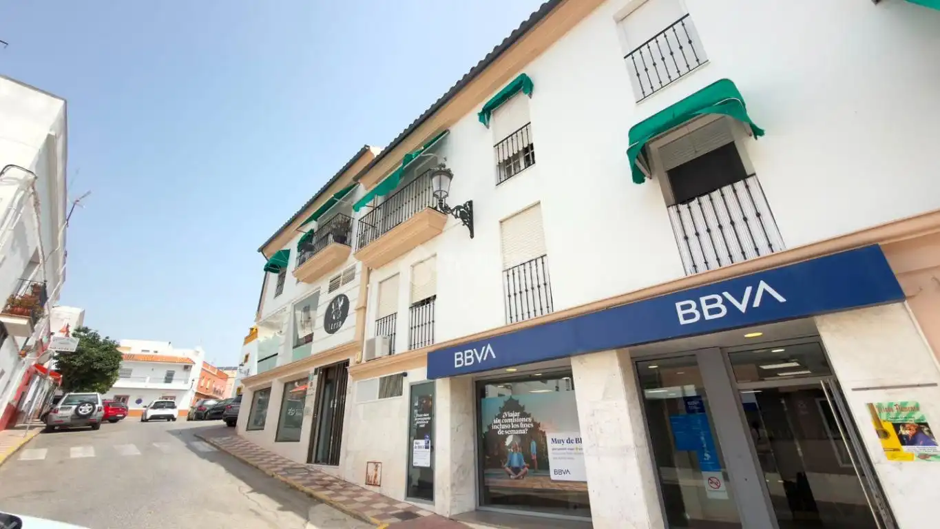 Vista exterior de Pis en venda en Los Barrios amb Terrassa