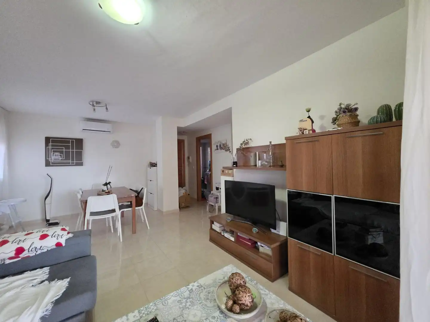 Sala de estar de Ático en venta en El Ejido con Aire acondicionado, Calefacción y Jardín privado