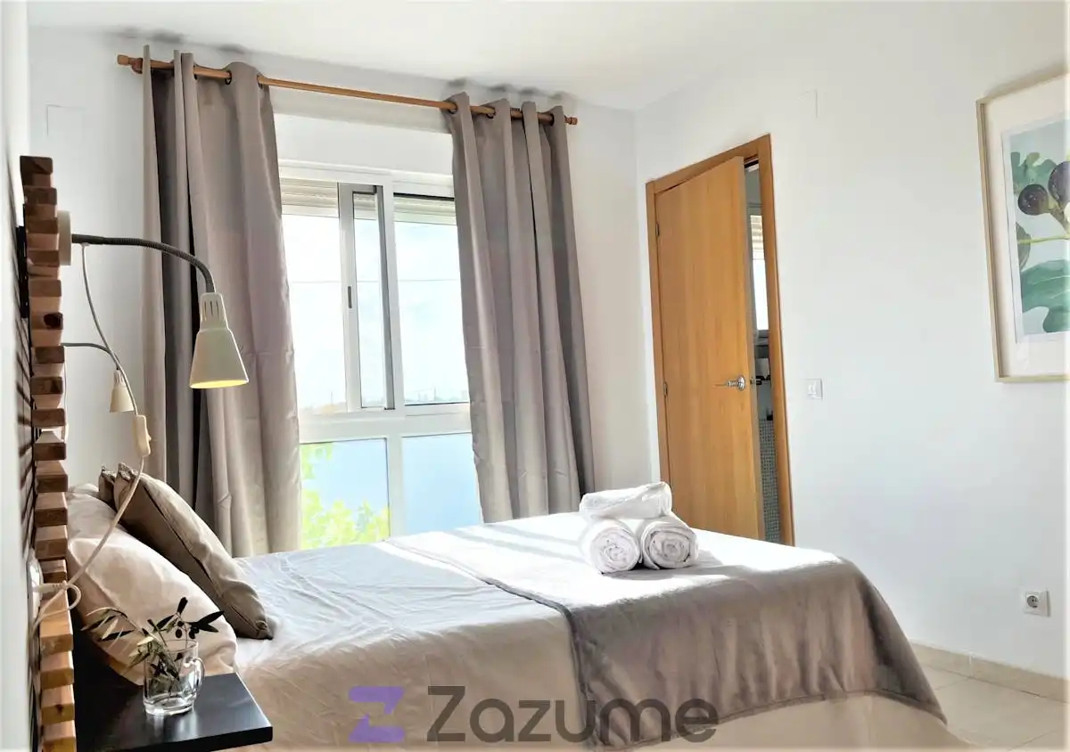 Habitación de Piso de alquiler en Camarles con Aire acondicionado, Piscina y Amueblado
