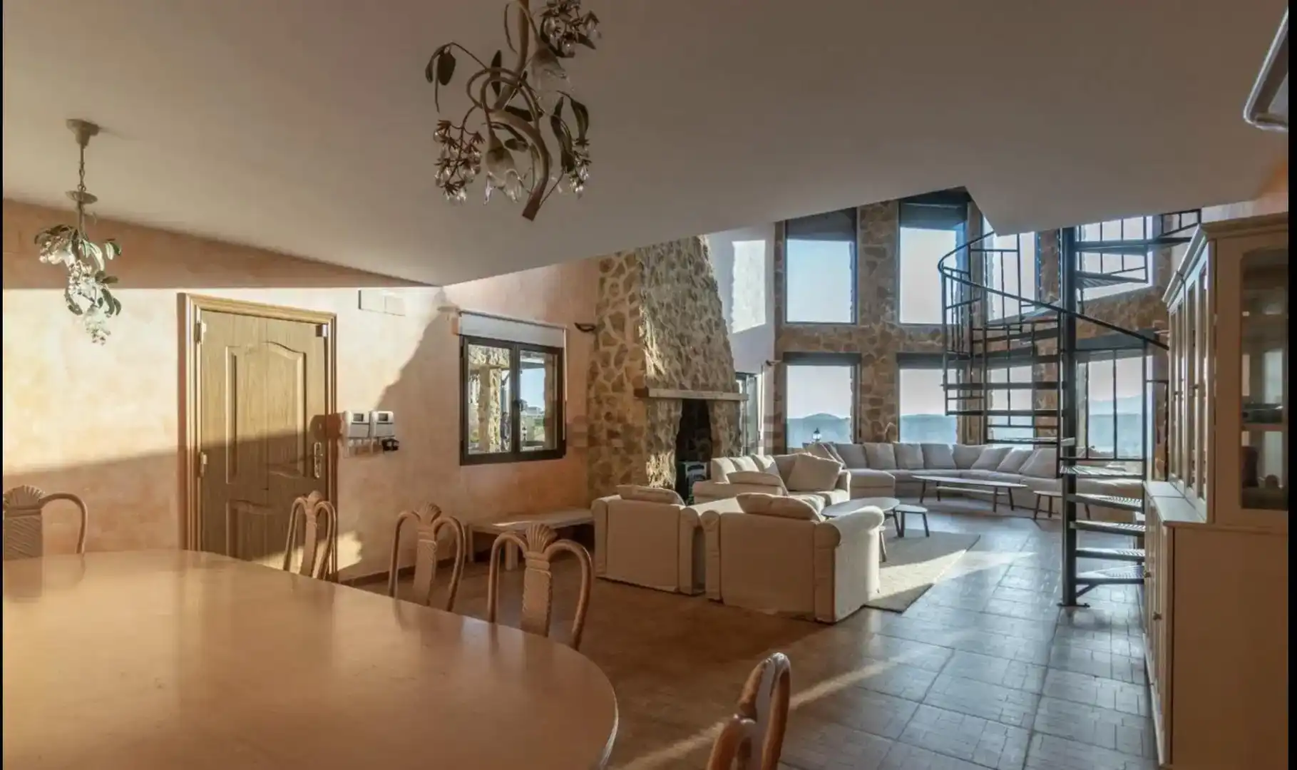 Sala de estar de Casa o chalet en venta en Castril con Aire acondicionado, Piscina y Balcón