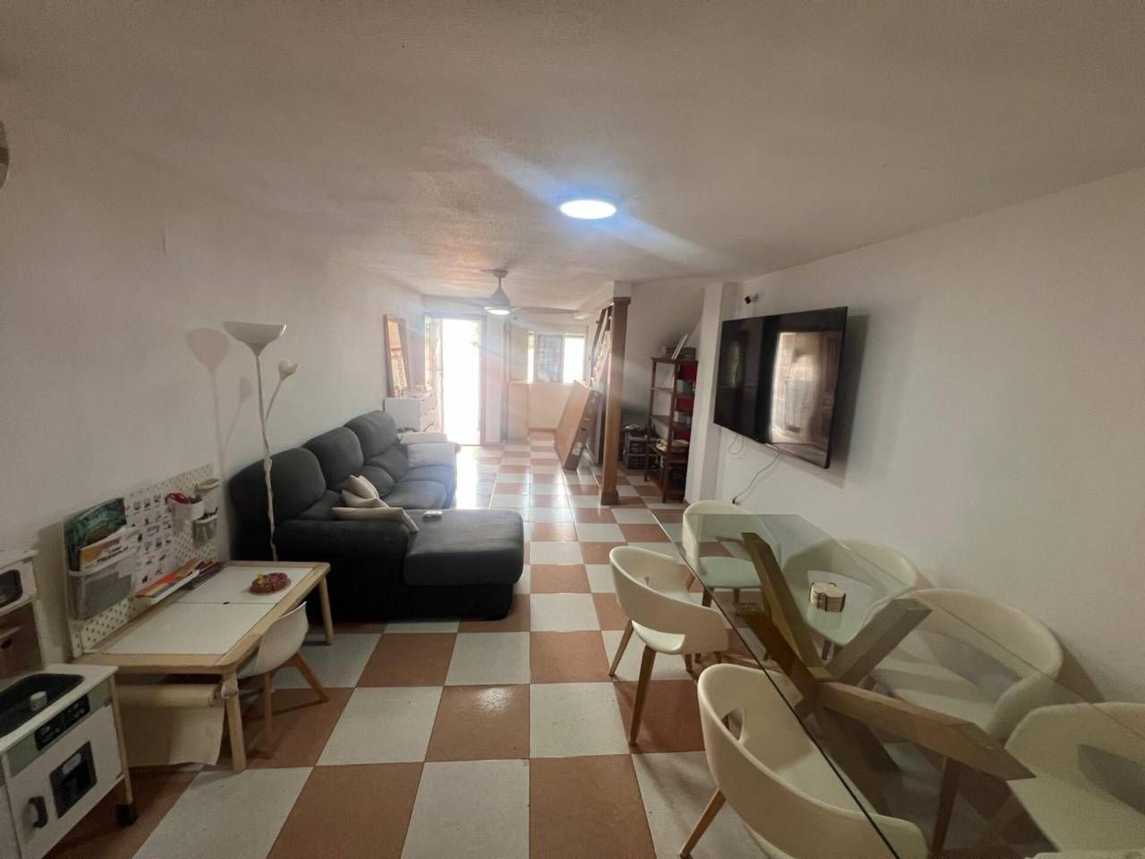 Casa adosada en venda en Alicante / Alacant amb Aire condicionat, Calefacció i Terrassa