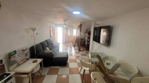 Foto 2 de Casa adosada en venda a San Gabriel, Alicante