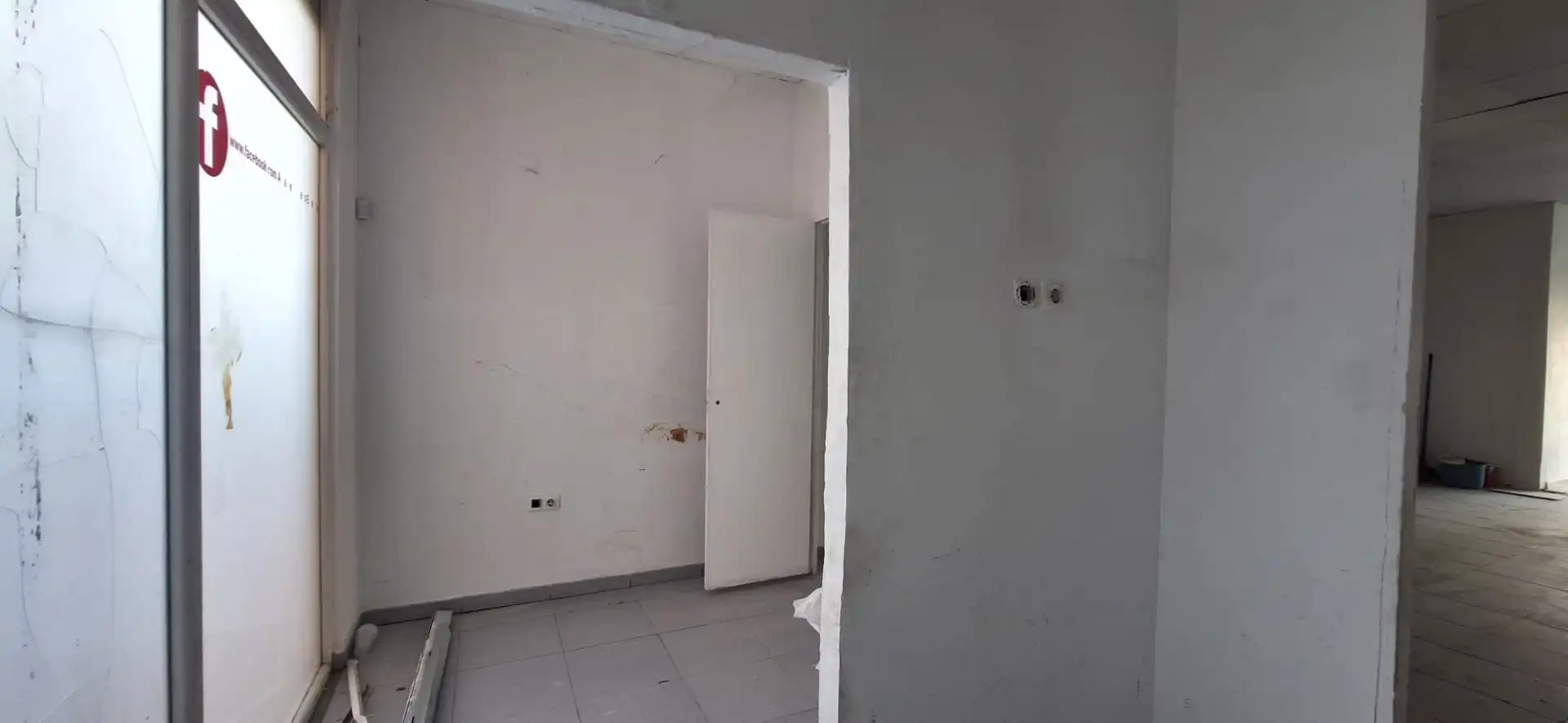 Local comercial en alquiler en GUELL, imagen 5