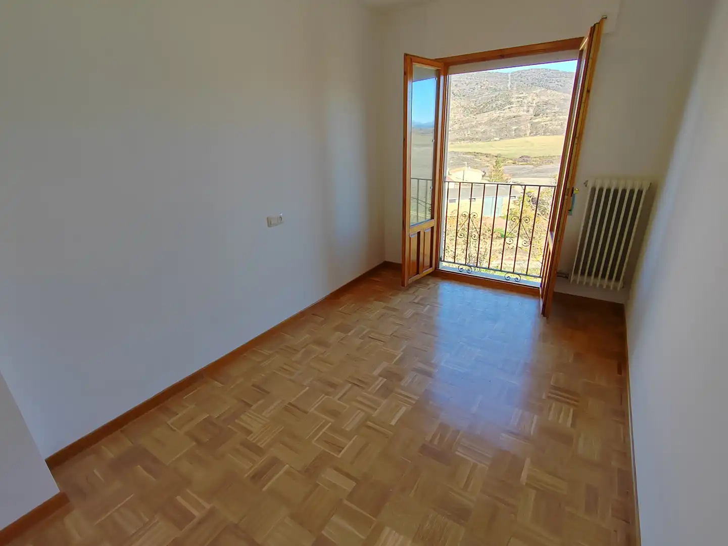 Habitación de Casa o chalet en venta en Isuerre con Parquet, Piscina y Piscina comunitaria